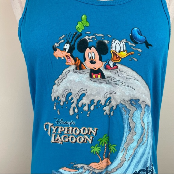 Disneyland Walt Disney World Typhoon Lagoon Catch The Wave Blue Top 2XL - Picture 3 of 6